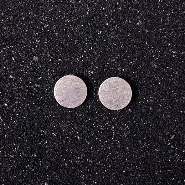 Ohrstecker aus mattiertem Sterlingsilber