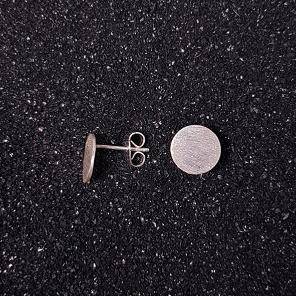 Ohrstecker aus mattiertem Sterlingsilber