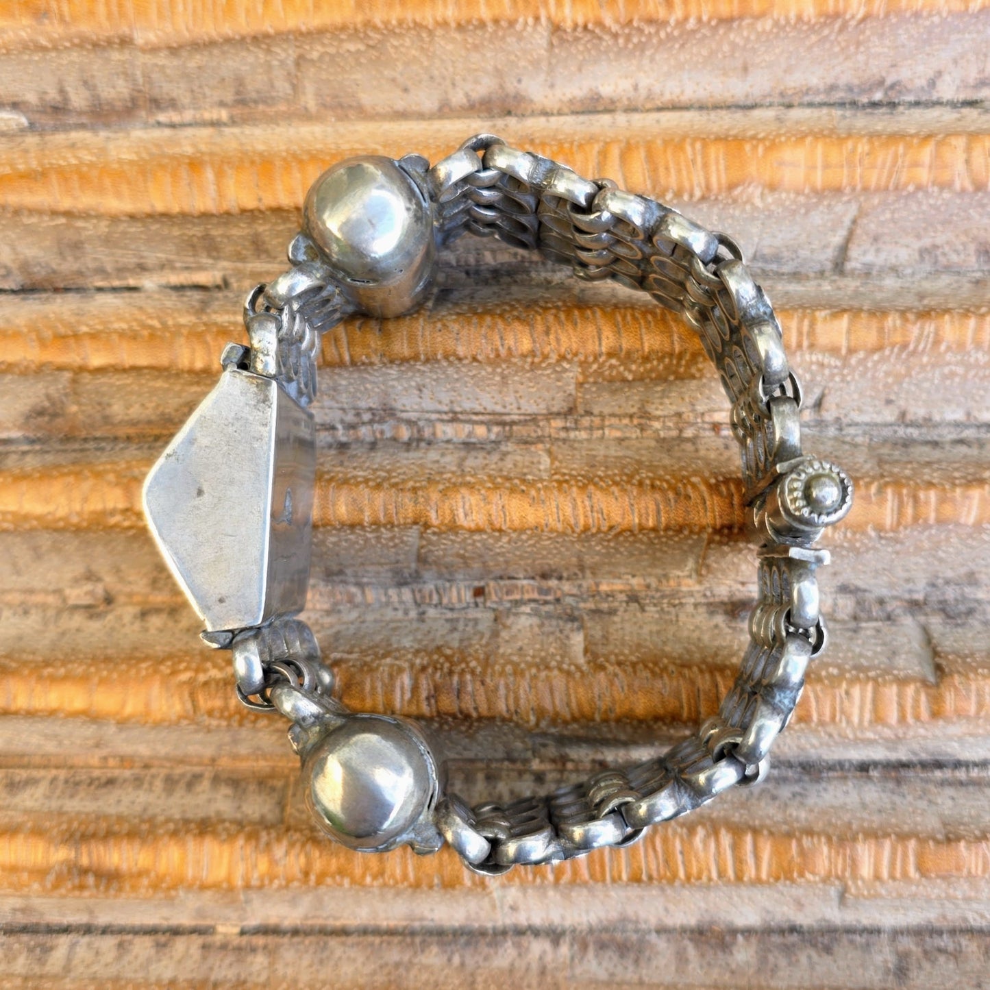 Q0107 | Antikes Tamilisches Silber-Gliederarmband