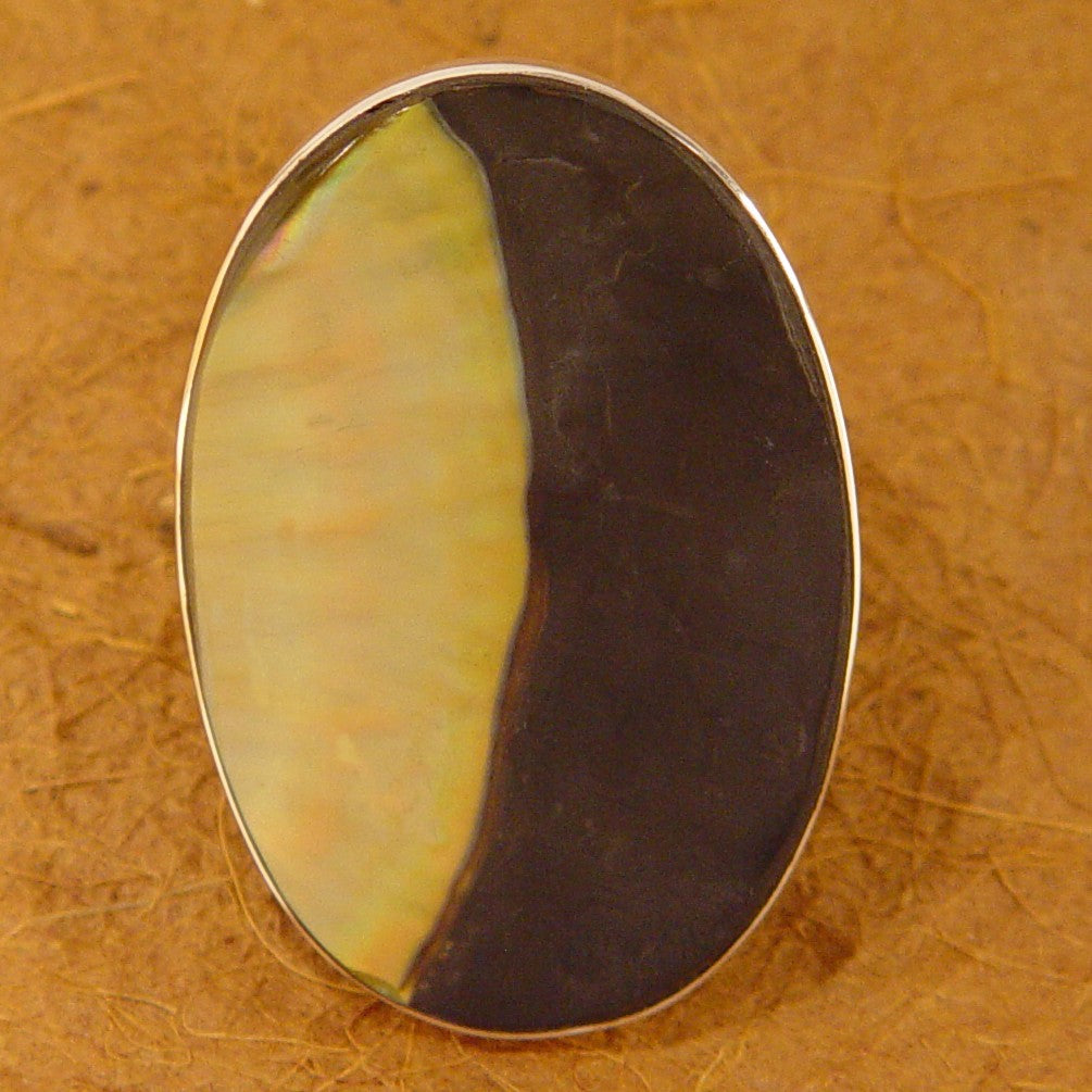 R0879 | Ring