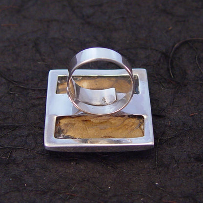 R0925 | Ring