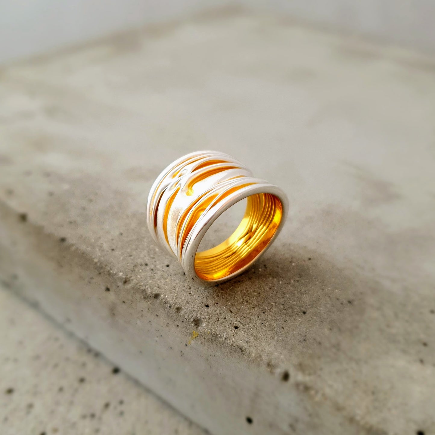 R1347 | Ring