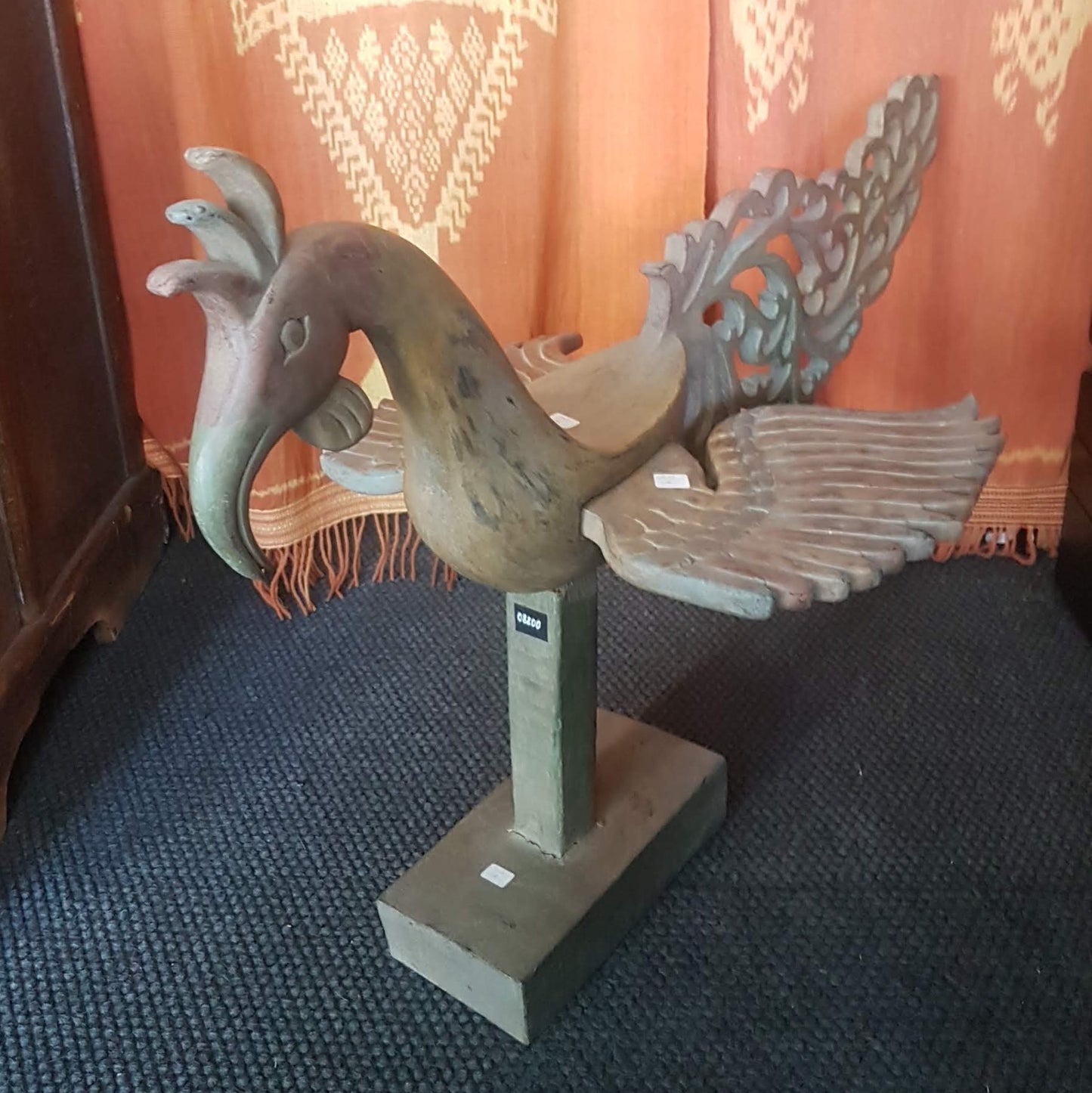 Y0355 | Große Holzfigur